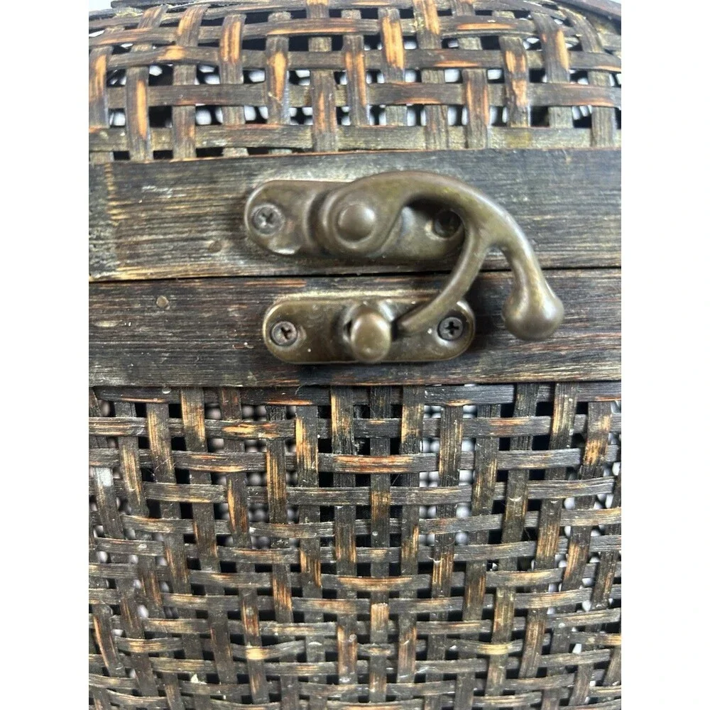 Vintage Woven Wood Basket Box Latch Lid Rustic Decor Storage 11” Tall